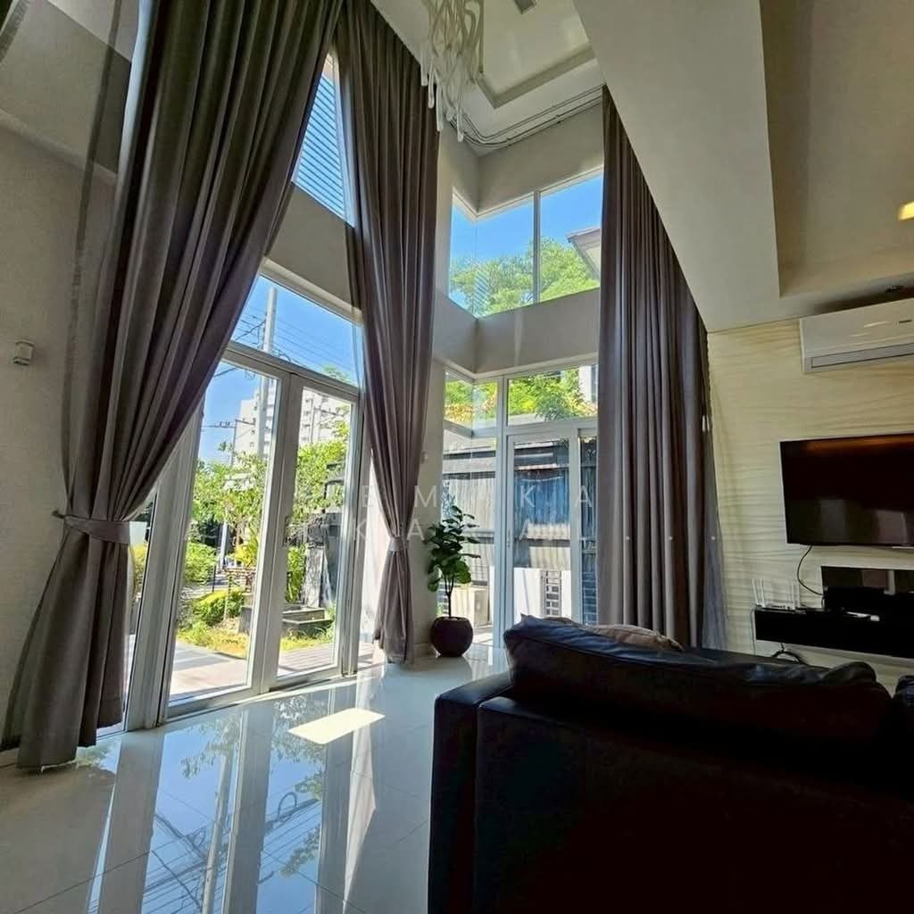 House in Bangkok, Krung Thep Maha Nakhon, Thailand 2 - 18256026