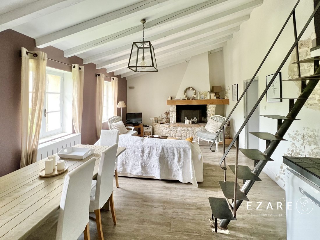 House in Gordes, Provence-Alpes-Côte d'Azur, France 5 - 17554156