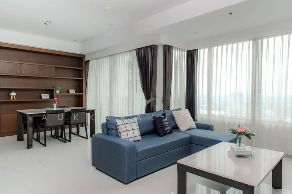 Condo in Khlong Toei, Krung Thep Maha Nakhon, Thailand 3 - 18253281