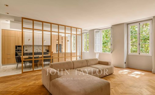 Apartment in Hôtel de Ville-Quinconce-Saint Seurin-Fondaudège, Bordeaux, France 1
