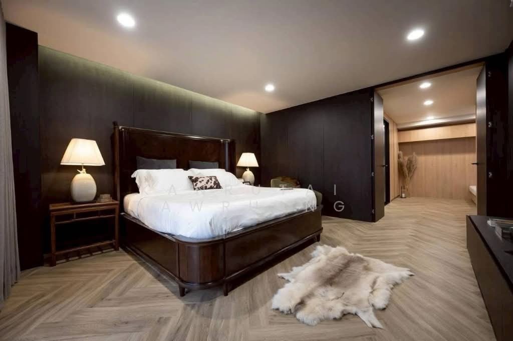 Townhouse in Samsen Nai, Bangkok, Thailand 2 - 18253111
