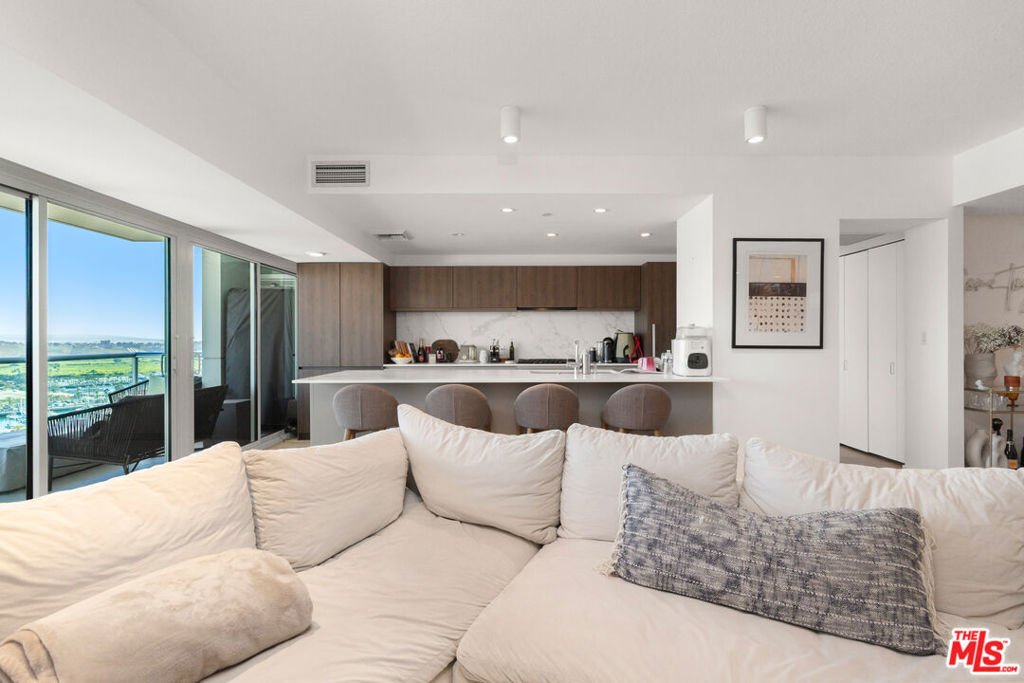 Condo in Marina del Rey, California, United States 5 - 18253805