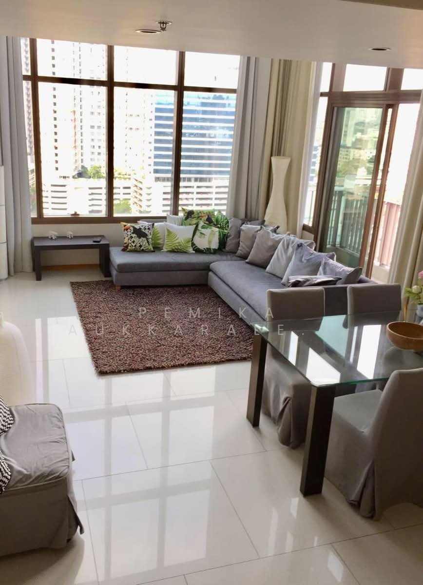 Condo in Khlong Toei, Krung Thep Maha Nakhon, Thailand 1 - 18255706