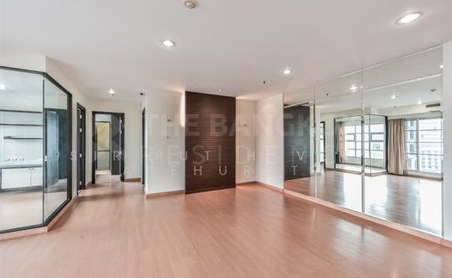Condo in Thanon Phetchaburi, Krung Thep Maha Nakhon, Thailand 1