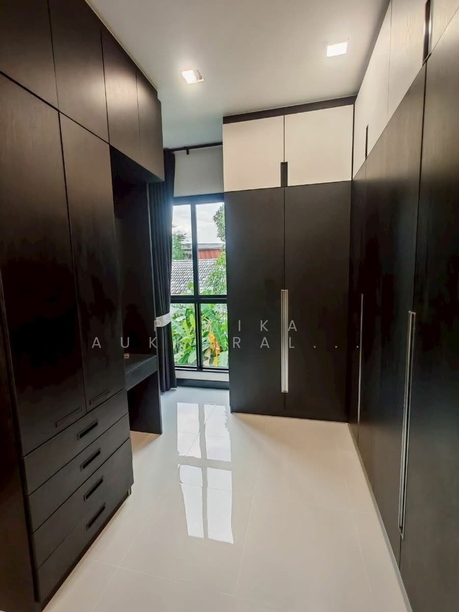 Townhouse in Phlabphla, Bangkok, Thailand 3 - 18252948