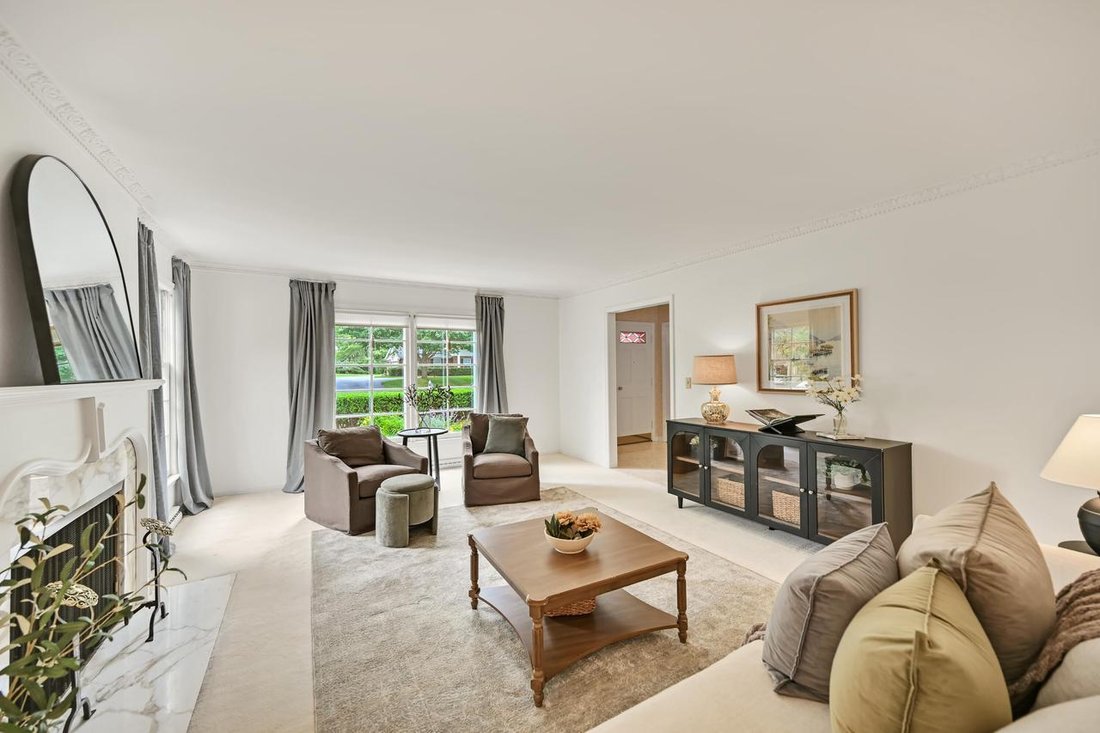 House in Elm Grove, Wisconsin, United States 4 - 18257279