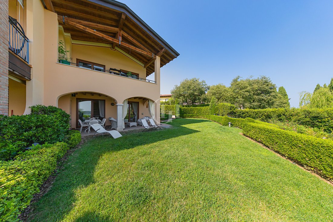 Apartment in Padenghe sul Garda, Lombardy, Italy 4 - 18257526