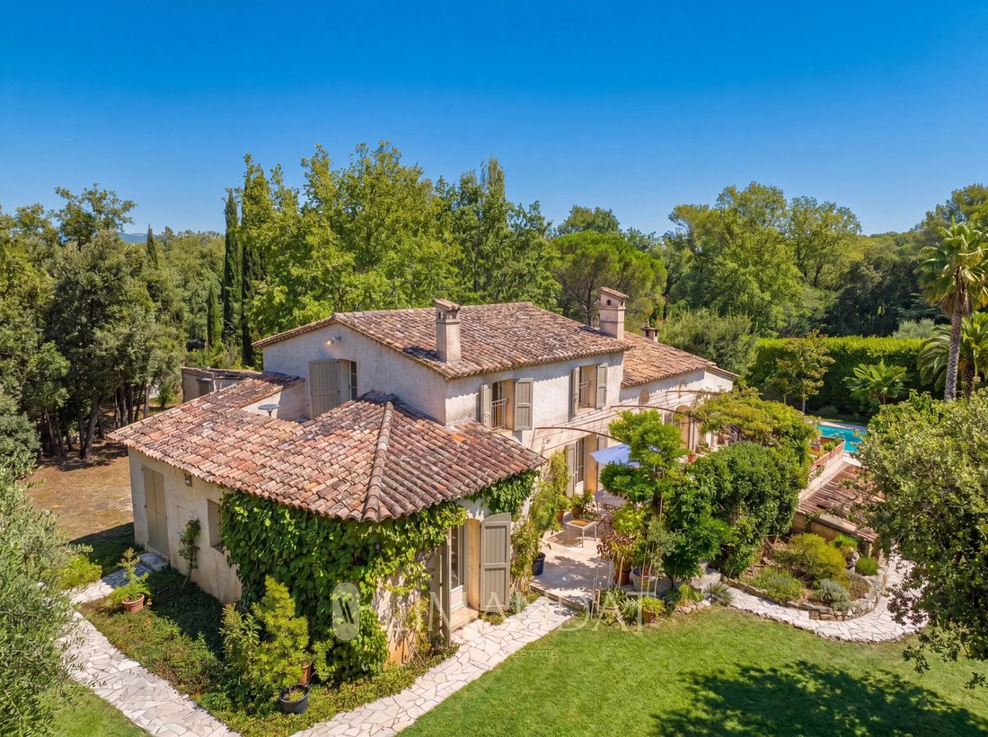 Villa in Valbonne, Provence-Alpes-Côte d'Azur, France 2 - 14807519