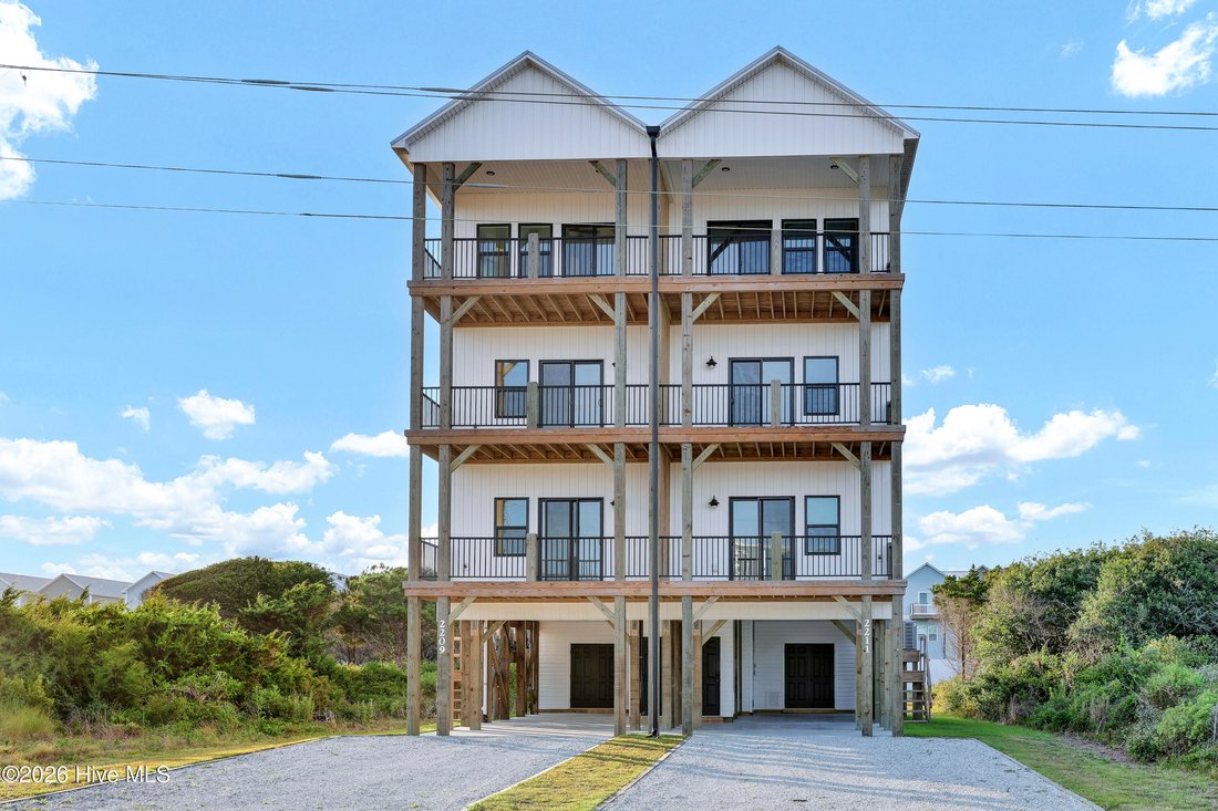 Townhouse in North Topsail Beach, North Carolina, United States 2 - 18254961
