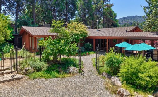 House in Oakhurst, California, United States 1