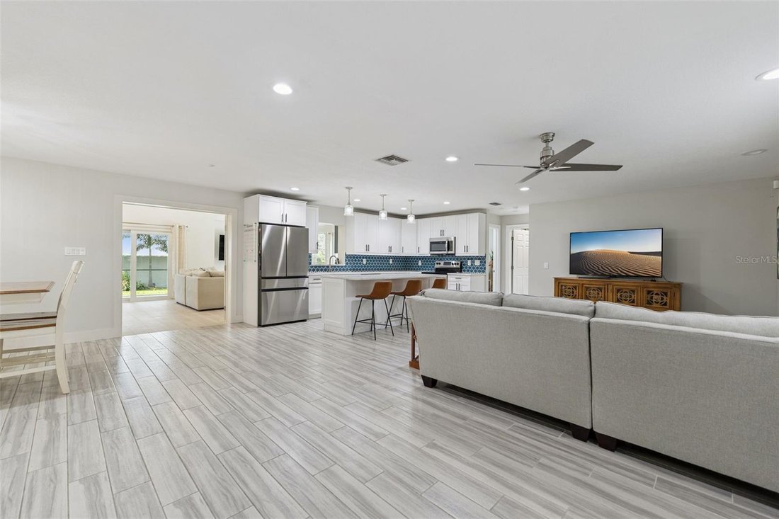 House in Tampa, Florida, United States 3 - 18250681