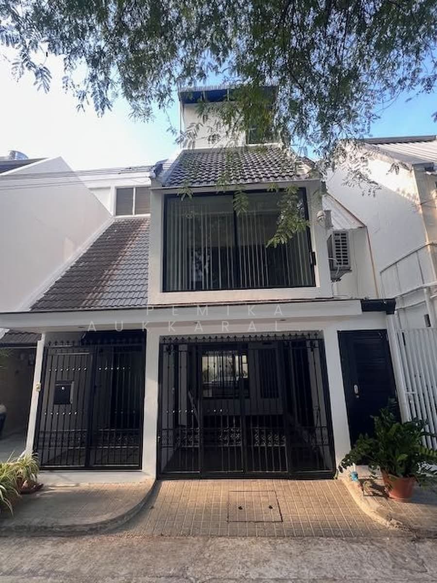 Townhouse in Bangkok, Krung Thep Maha Nakhon, Thailand 5 - 18254296