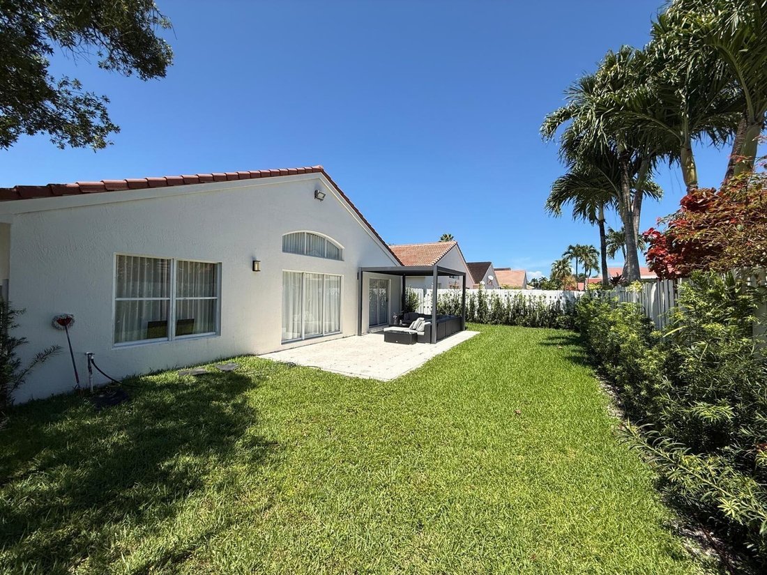House in Hollywood, Florida, United States 2 - 18254898