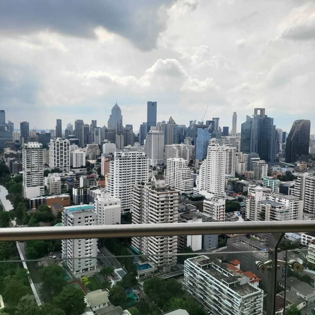 Condo in Khlong Toei, Krung Thep Maha Nakhon, Thailand 5 - 18253362