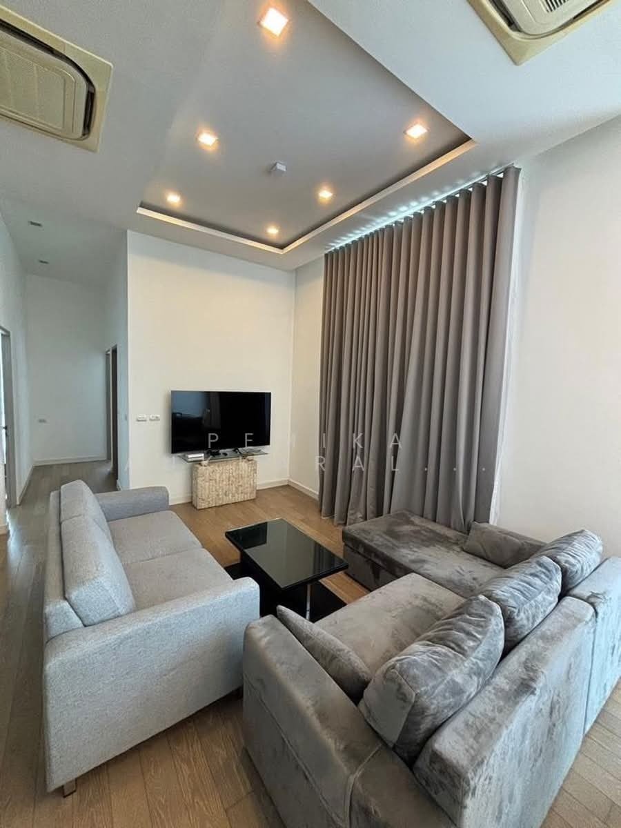 Condo in Khlong Toei, Krung Thep Maha Nakhon, Thailand 1 - 18255967