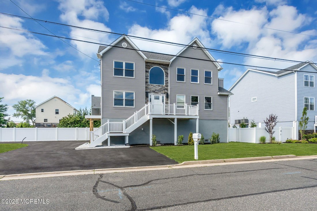 Casa a Union Beach, New Jersey, Stati Uniti 2 - 18257402