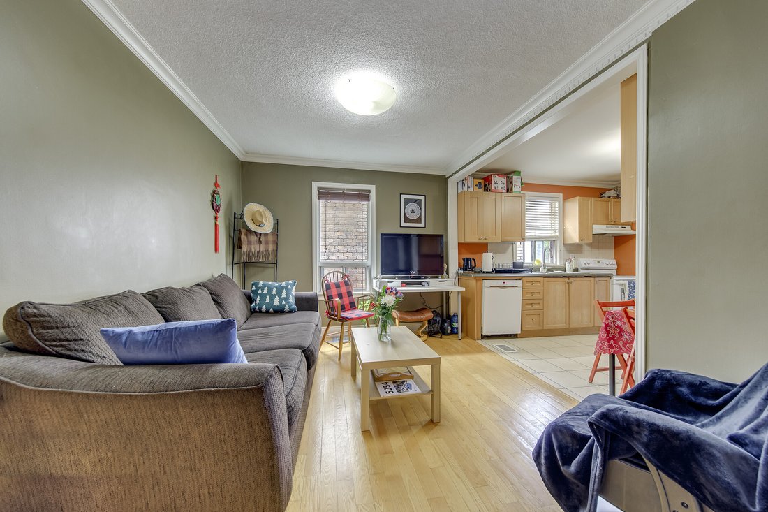 House in Toronto, Ontario, Canada 5 - 18251380