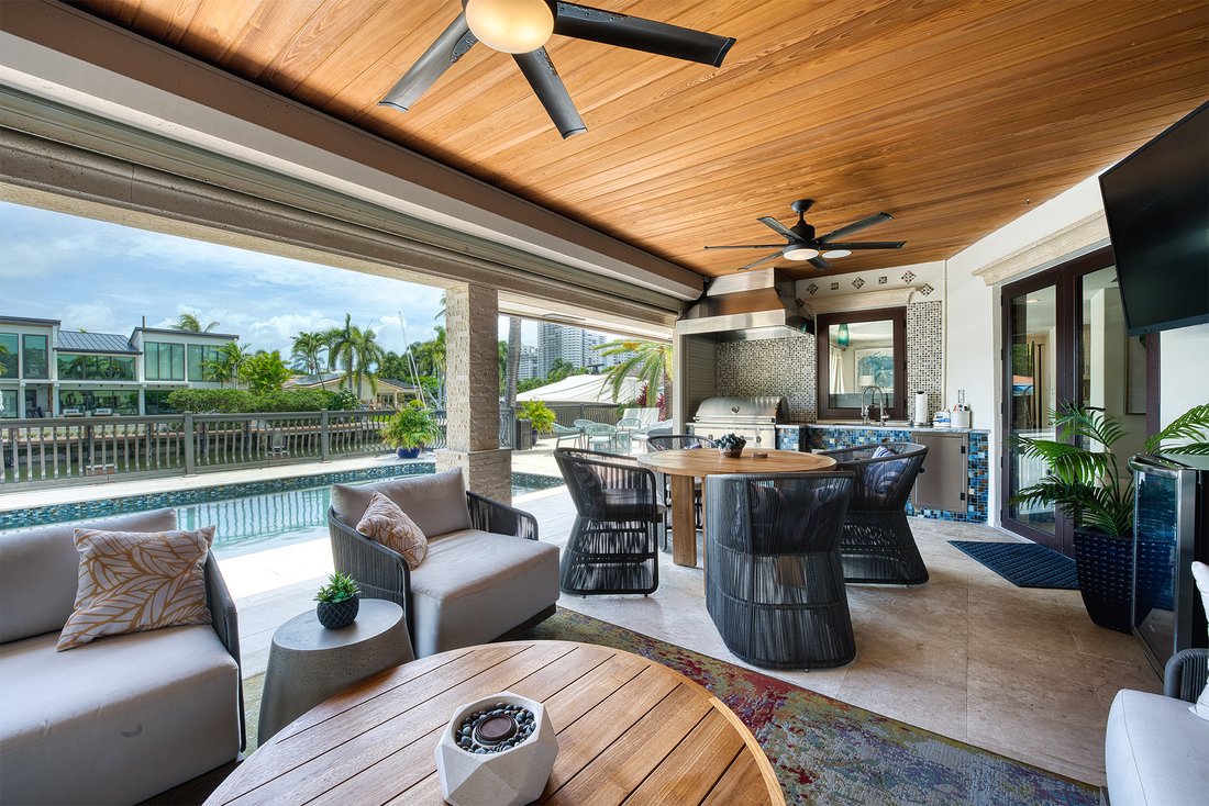 Fort Lauderdale, Florida, United States 2 - 18258079