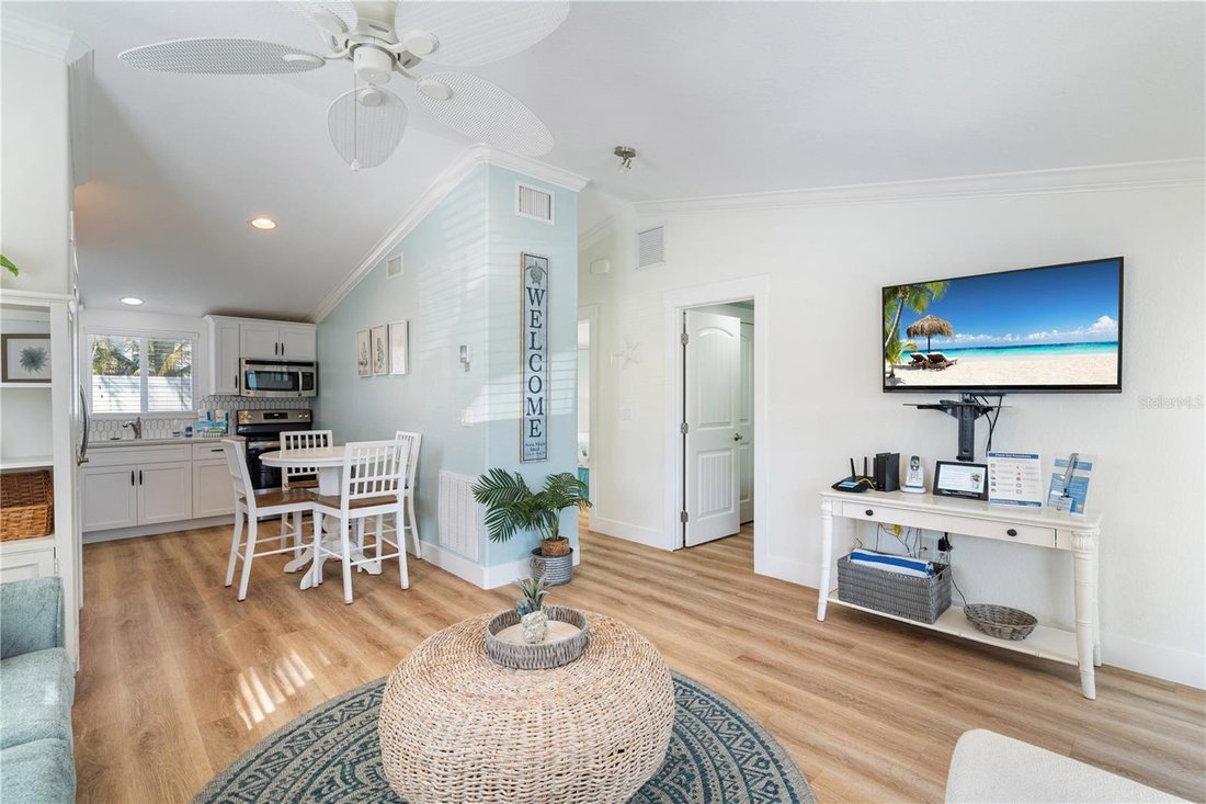Condo in Bradenton Beach, Florida, United States 5 - 18250259