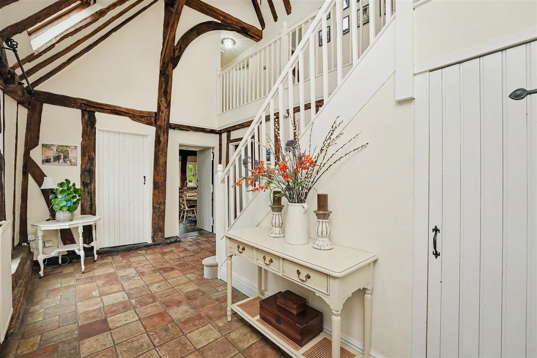 House in Little Bardfield, England 5 - 18250240