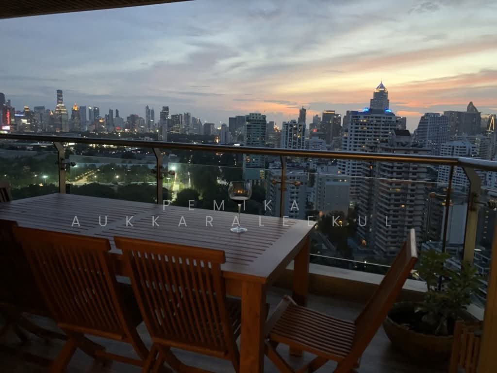Condo in Khlong Toei, Krung Thep Maha Nakhon, Thailand 4 - 18255050