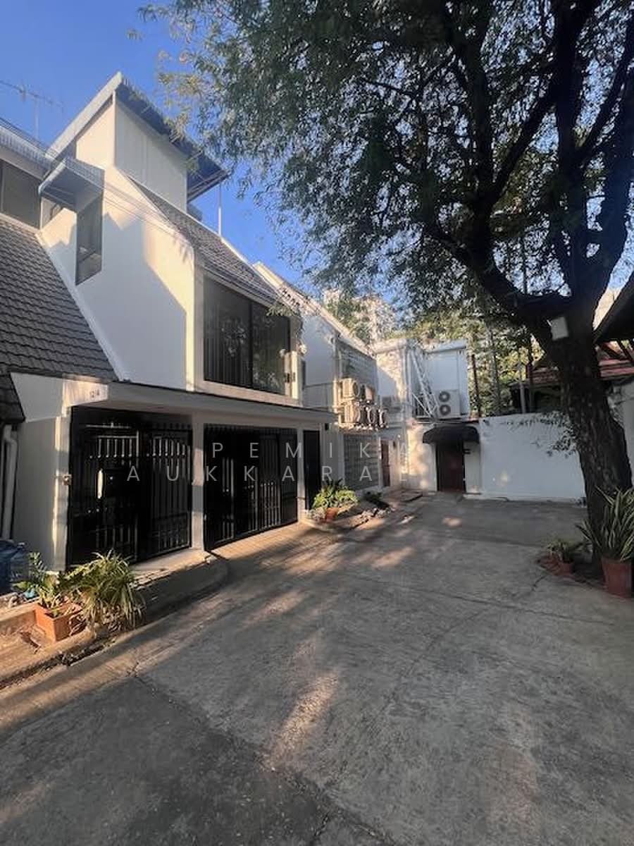 Townhouse in Bangkok, Krung Thep Maha Nakhon, Thailand 2 - 18254296