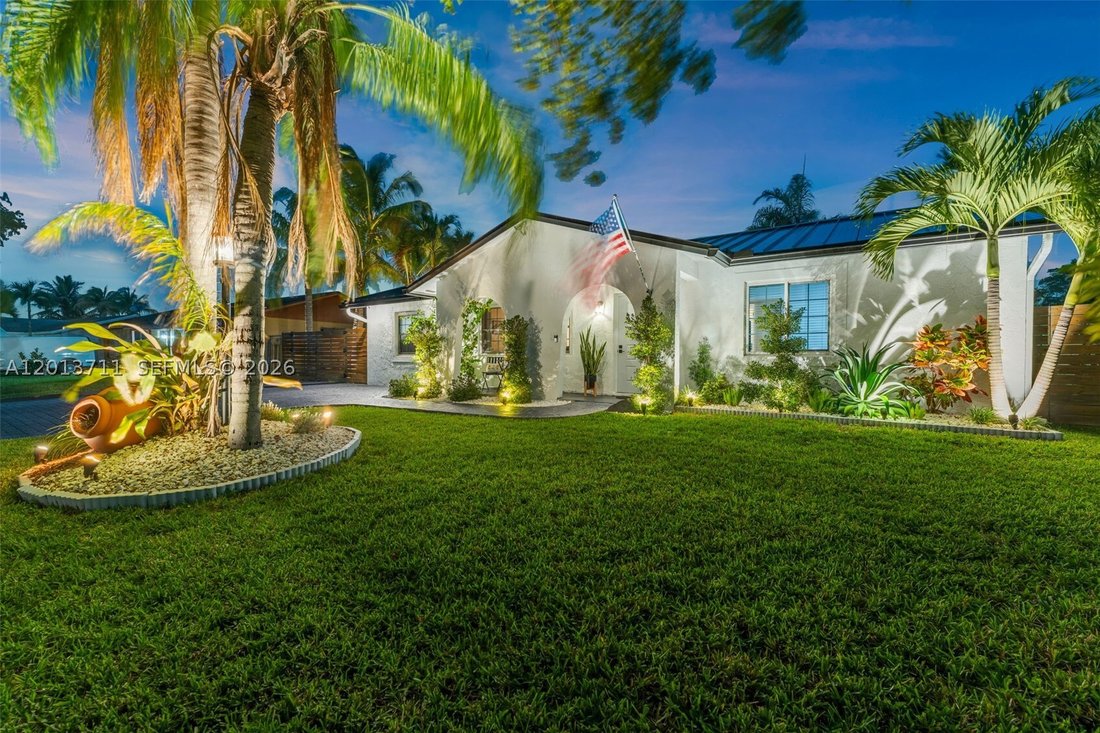 House in Miami, Florida, United States 3 - 17846414