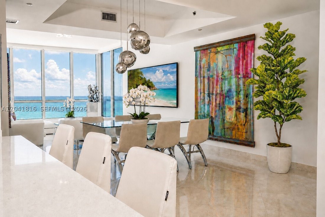 Condo in Miami Beach, Florida, United States 2 - 18256199