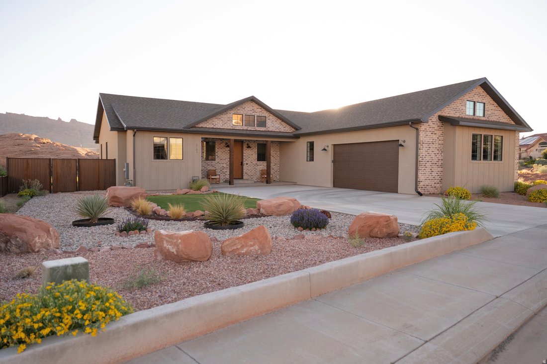 House in Moab, Utah, United States 1 - 17242706