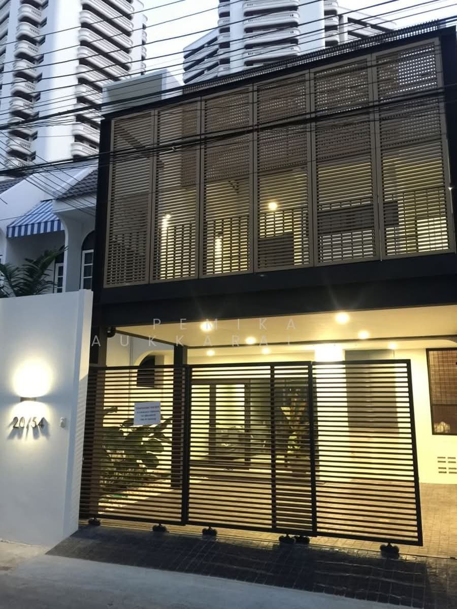 Townhouse in Bangkok, Krung Thep Maha Nakhon, Thailand 3 - 18252548