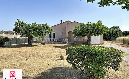Villa in Rians, Provence-Alpes-Côte d'Azur, France 1
