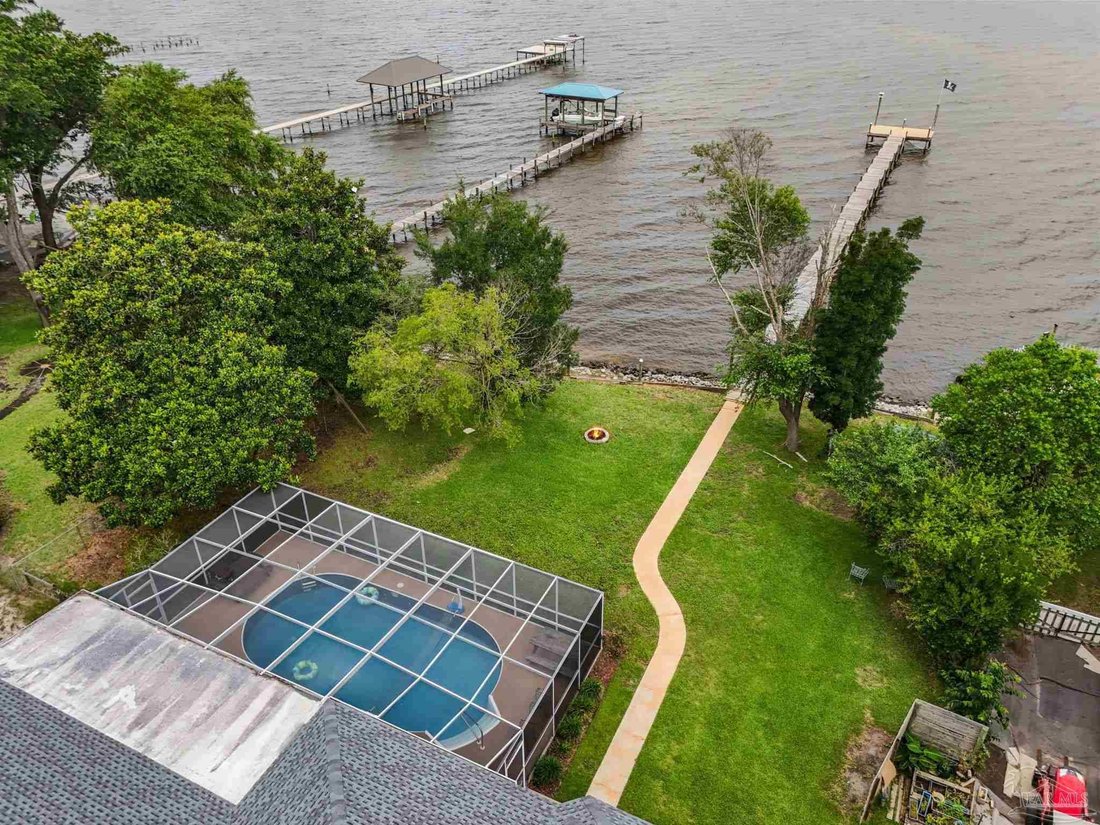 House in Gulf Breeze, Florida, United States 1 - 18241332