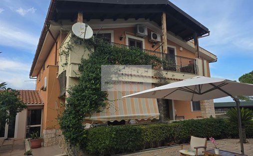Villa à Epipoli, Fontane Bianche, Sicile 1