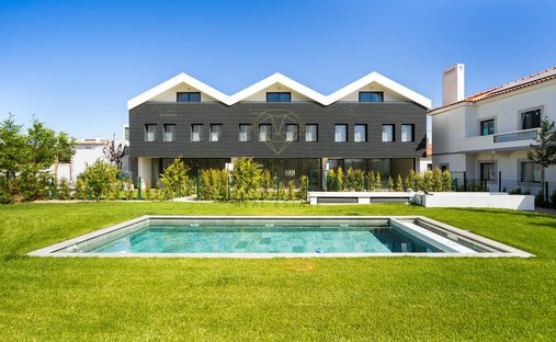 House in Sao Domingos de Rana, Lisbon, Portugal 1