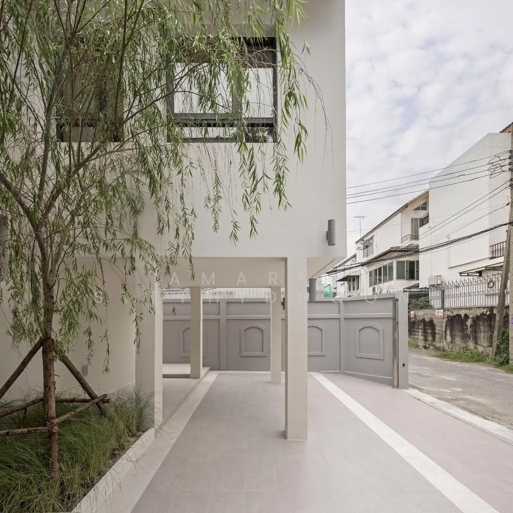 House in Bangkok, Krung Thep Maha Nakhon, Thailand 2 - 18252030