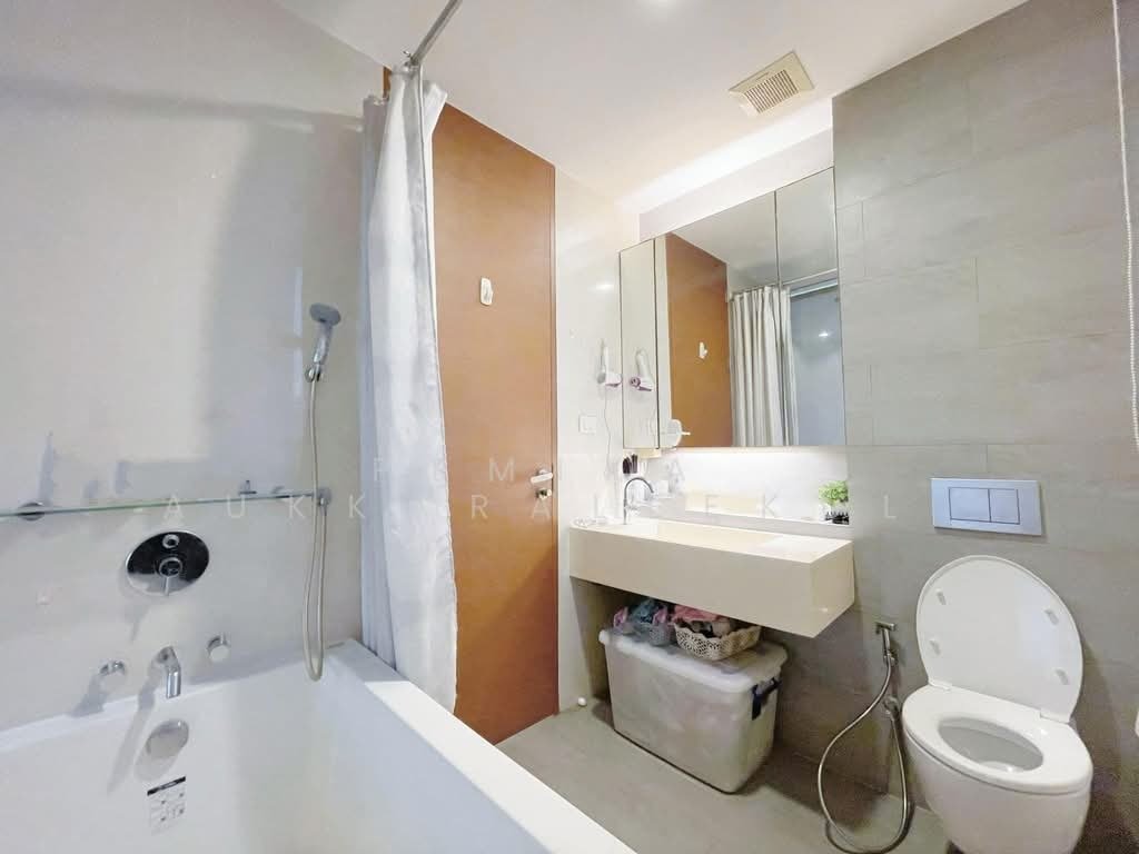 Condo in Phra Khanong Nuea, Bangkok, Thailand 4 - 18253234