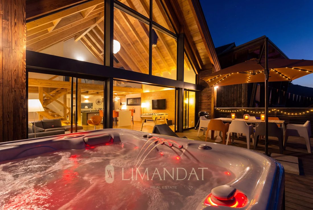 Chalet in Les Deux Alpes, Auvergne-Rhône-Alpes, France 2 - 14699787
