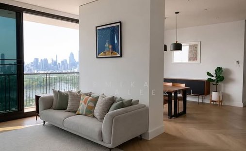 Condo in Phra Khanong Nuea, Bangkok, Thailand 1