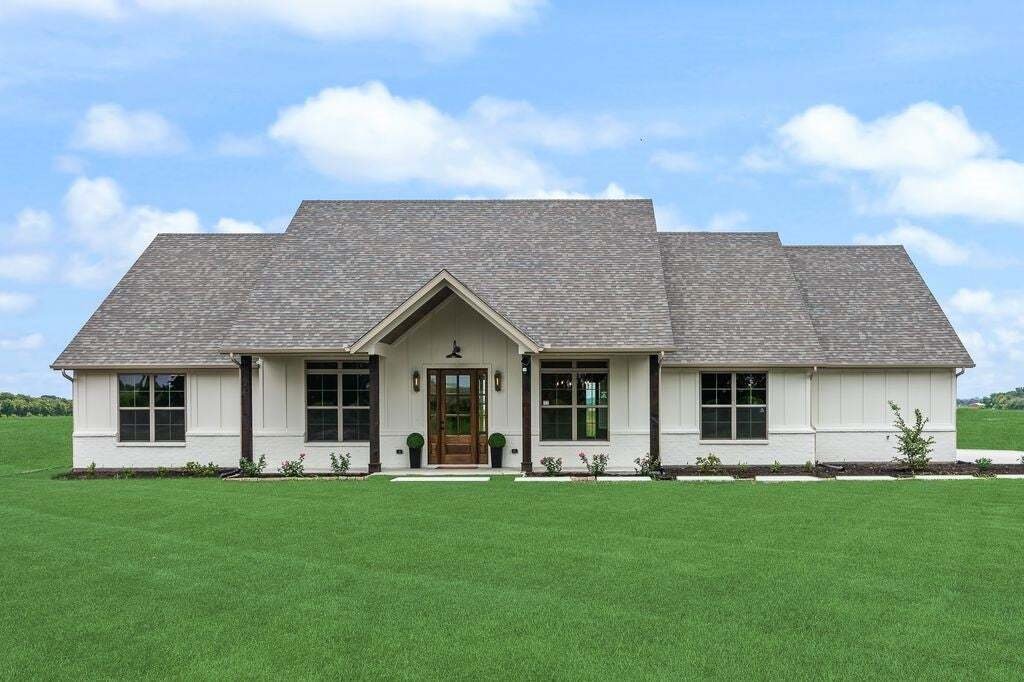 House in Van Alstyne, Texas, United States 2 - 18252498