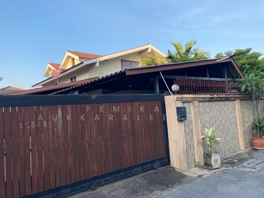 House in Bangkok, Krung Thep Maha Nakhon, Thailand 1 - 18252566