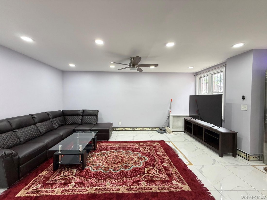 Apartment in New York, New York, United States 5 - 18250496