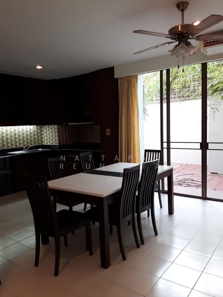 Townhouse in Chong Nonsi, Krung Thep Maha Nakhon, Thailand 5 - 18252959