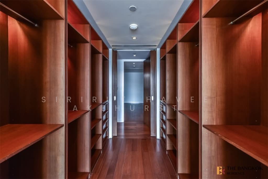 Condo in Bang Phong Phang, Krung Thep Maha Nakhon, Thailand 3 - 18252135