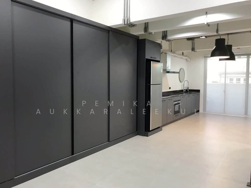 Condo in Khlong Toei, Krung Thep Maha Nakhon, Thailand 5 - 18255950