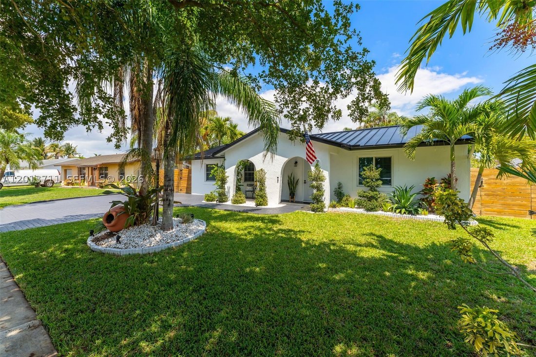 House in Miami, Florida, United States 2 - 17846414