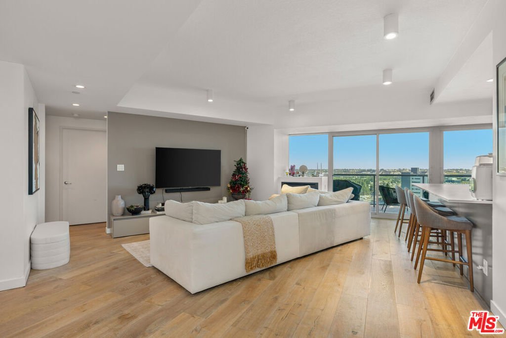 Condo in Marina del Rey, California, United States 3 - 18253805