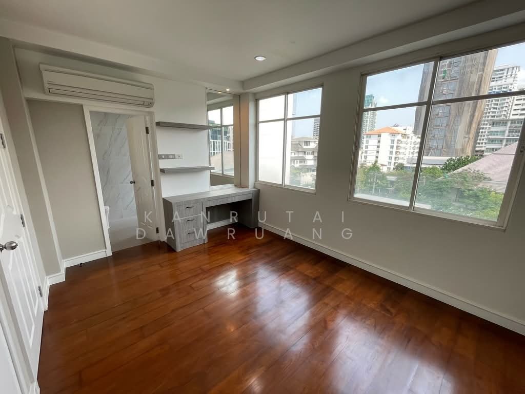 Townhouse in Bangkok, Krung Thep Maha Nakhon, Thailand 4 - 18255470