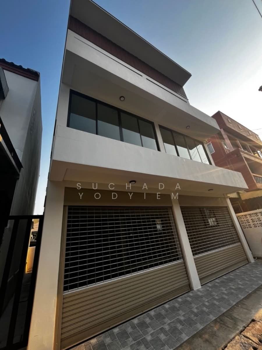 House in Phra Khanong Nuea, Bangkok, Thailand 3 - 18253042