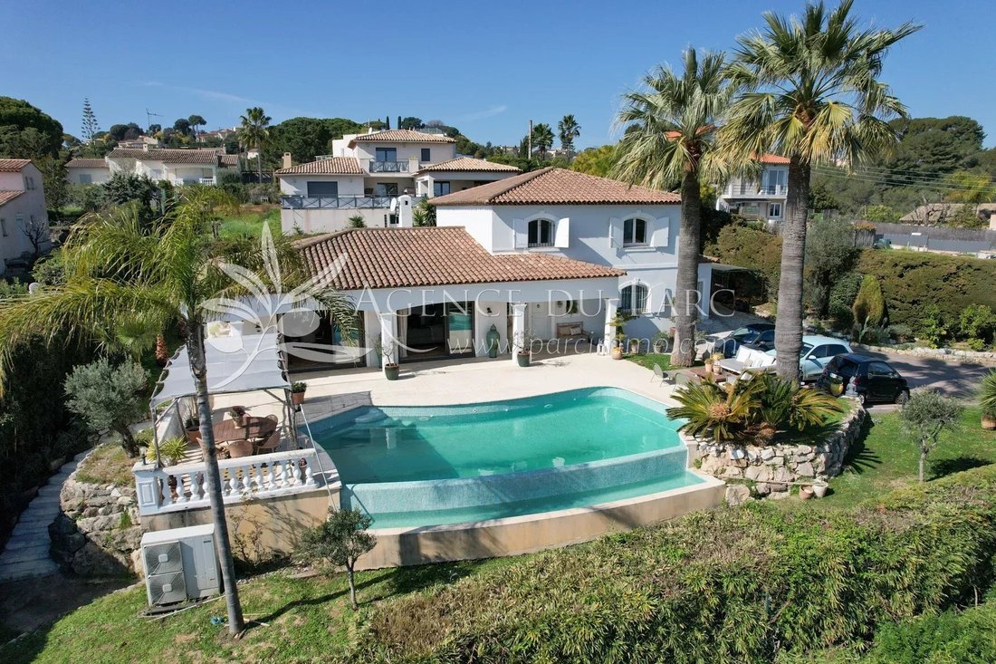 House in Vieille Ville, Antibes, France 1 - 15314171