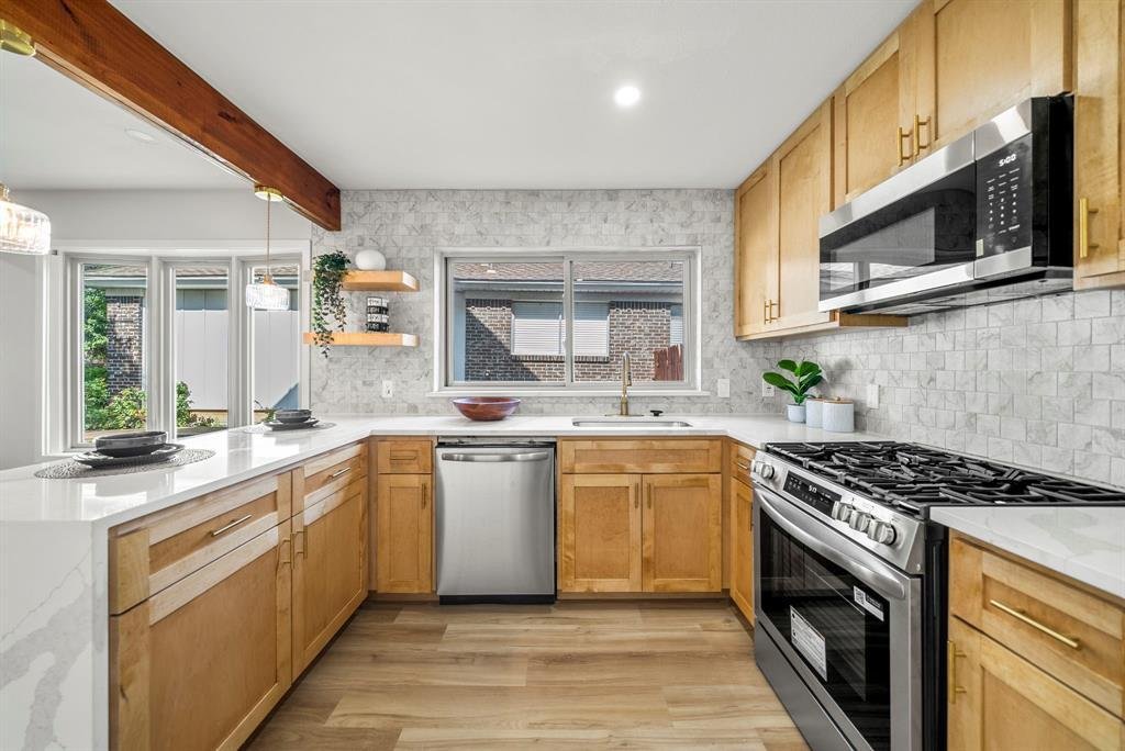 House in Farmers Branch, Texas, United States 3 - 18250901